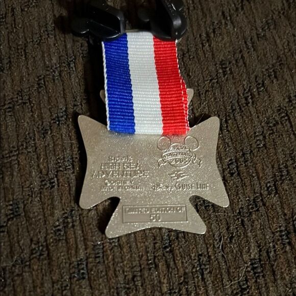 Event Credential Medal - Cast Member is a Limited Edition (LE) 50 pin - Picture 3 of 4